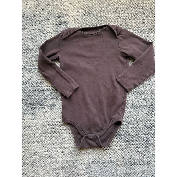 18-24 Months Baby Girl Organic Long Sleeve Bodysuits Bundle (Primary and Gap) - Picture 4 of 5